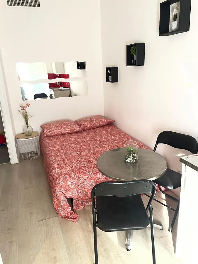 Aparthotel Meubles Inice